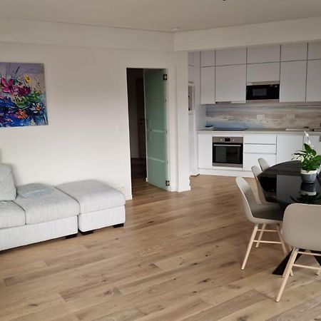 Luxury Renovated 3 Rooms Apartment Oostende Exteriör bild