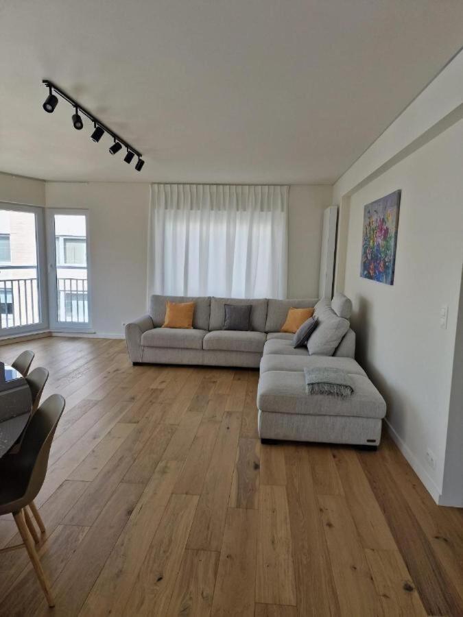 Luxury Renovated 3 Rooms Apartment Oostende Exteriör bild