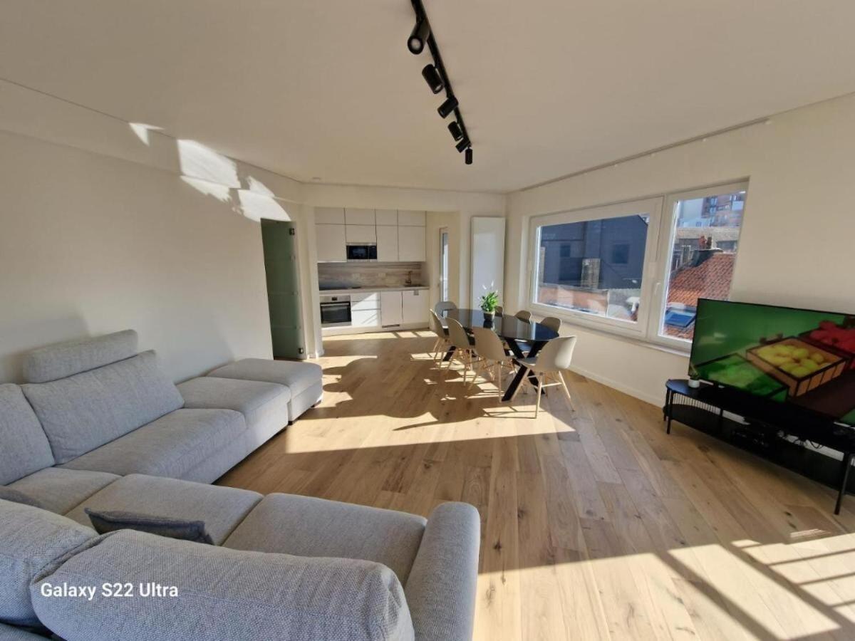 Luxury Renovated 3 Rooms Apartment Oostende Exteriör bild